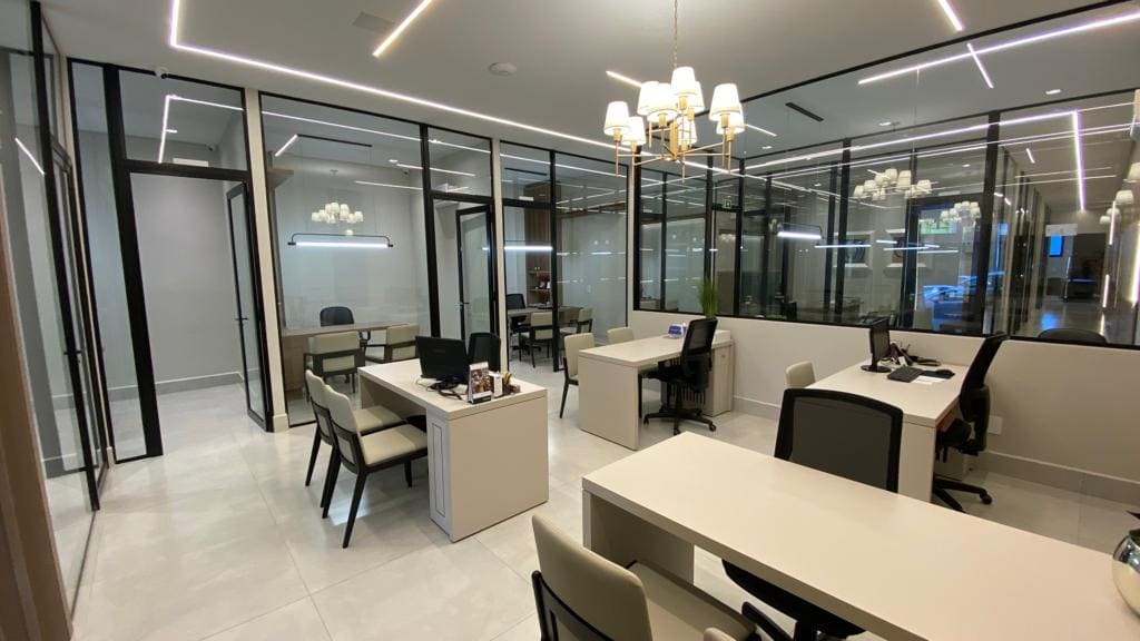Ambiente interno da sede da Lobato Machado