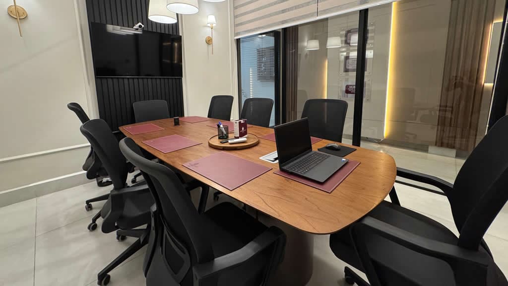 Ambiente interno da sede da Lobato Machado